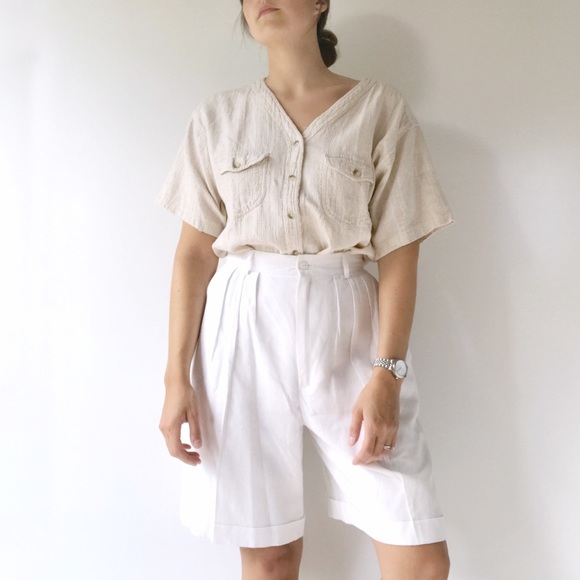 Vintage Tops - Vintage Short Sleeve Pocket Button Down